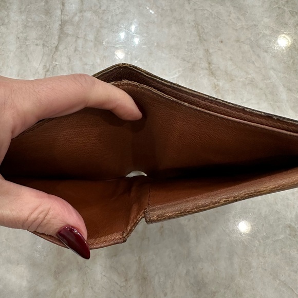 Pre loved Louis Vuitton Monogram Marco Bifold
Wallet Brown - Picture 8 of 14